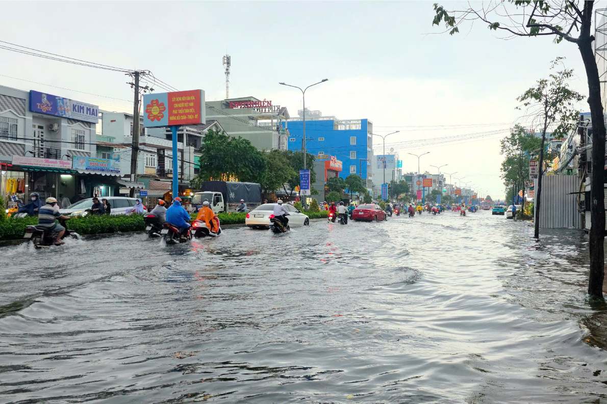 Cần Thơ tăng cường nạo vét, khơi thông dòng chảy để hạn chế ngập úng
