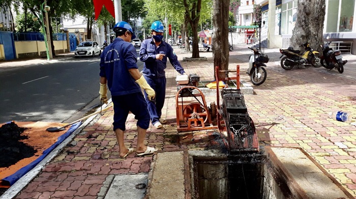Cần Thơ tăng cường nạo vét, khơi thông dòng chảy để hạn chế ngập úng