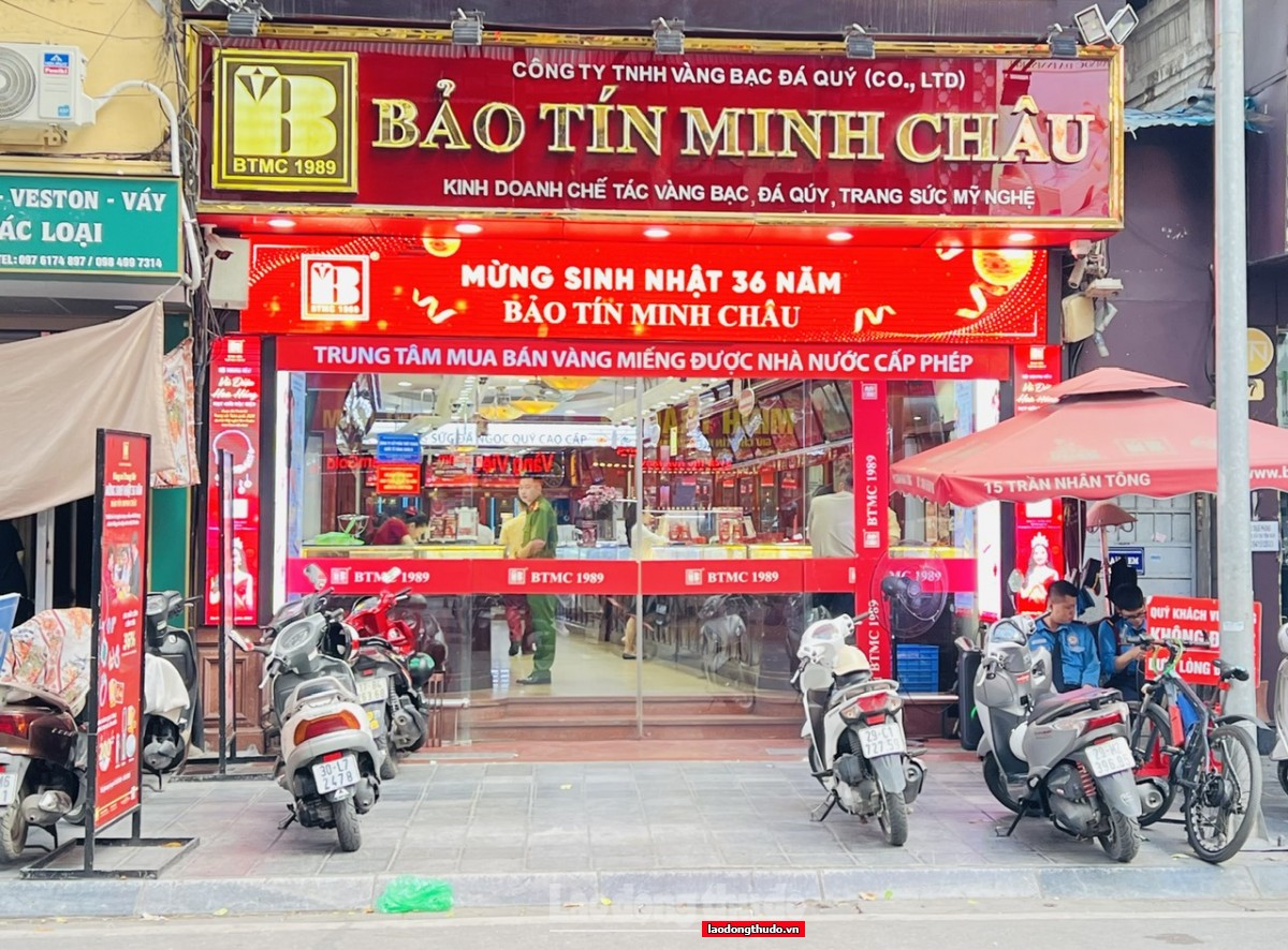 Giá vàng hôm nay (27/7): Vàng trong nước và thế giới giảm mạnh Giá vàng hôm nay (27/7): Vàng trong nước và thế giới giảm mạnh