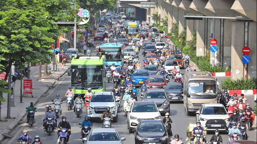 Hà Nội nghiên cứu tổ chức các tuyến mini buýt điện trong Vành đai 1