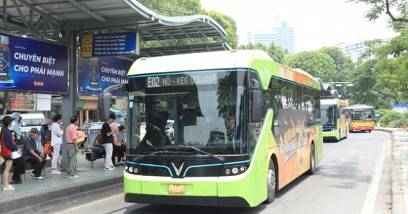 Hà Nội triển khai 5 nhóm giải pháp giao thông xanh cho "vùng phát thải thấp"
