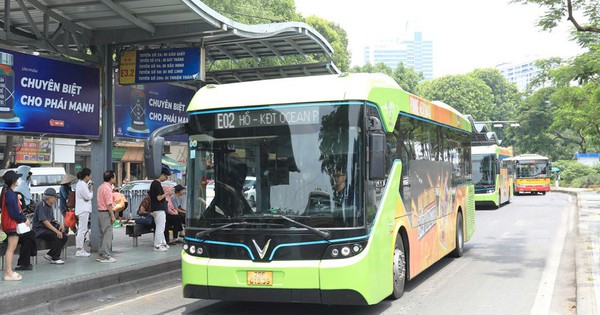 Hà Nội triển khai 5 nhóm giải pháp giao thông xanh cho "vùng phát thải thấp"