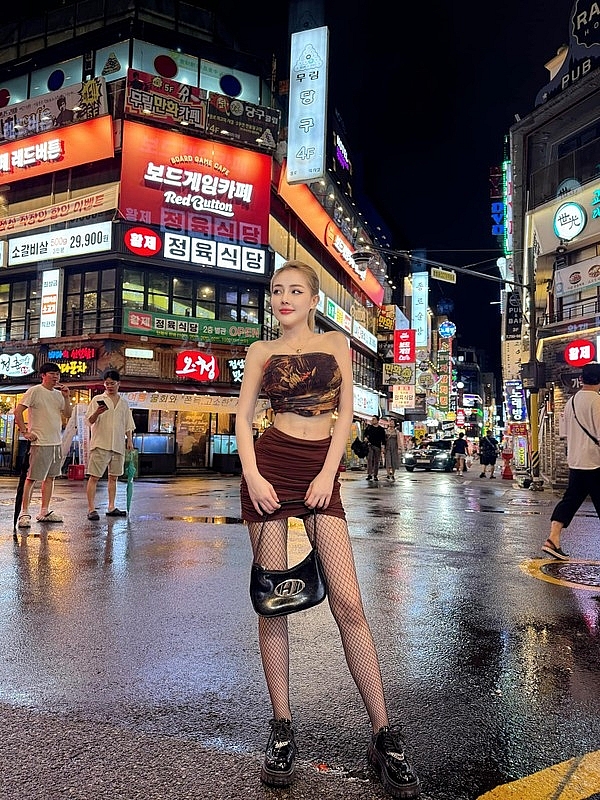 “Hot girl thị phi” Ngân 98 tiết lộ chi phí phẫu thuật thẩm mỹ “Hot girl thị phi” Ngân 98 tiết lộ chi phí phẫu thuật thẩm mỹ