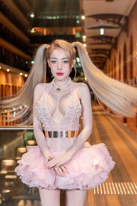 “Hot girl thị phi” Ngân 98 tiết lộ chi phí phẫu thuật thẩm mỹ “Hot girl thị phi” Ngân 98 tiết lộ chi phí phẫu thuật thẩm mỹ