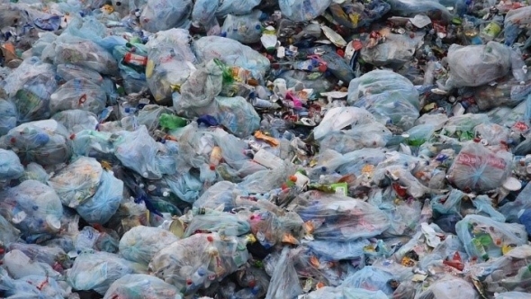 Biến rác thành tài nguyên từ quá trình tái chế nhựa