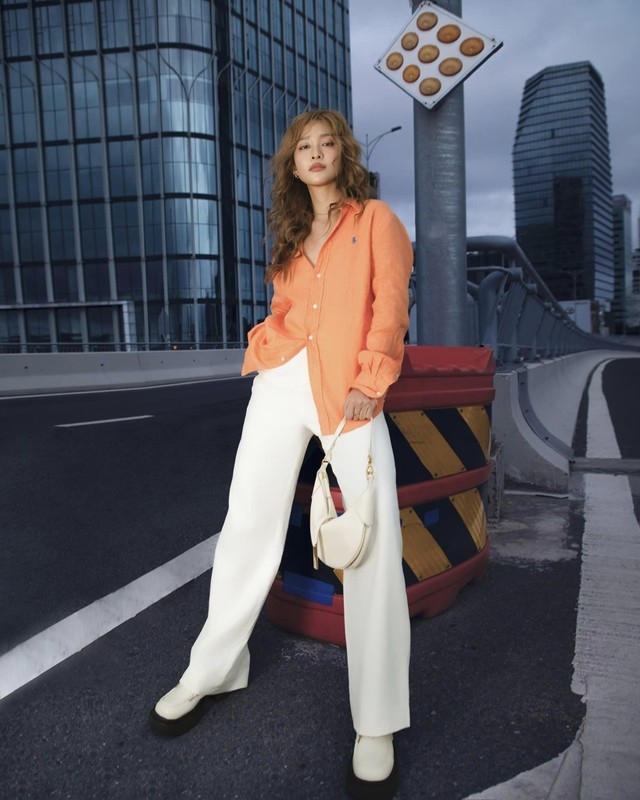 Đỗ Thị Hà du lịch Singapore, Khả Ngân tái xuất mạng xã hội Đỗ Thị Hà du lịch Singapore, Khả Ngân tái xuất mạng xã hội