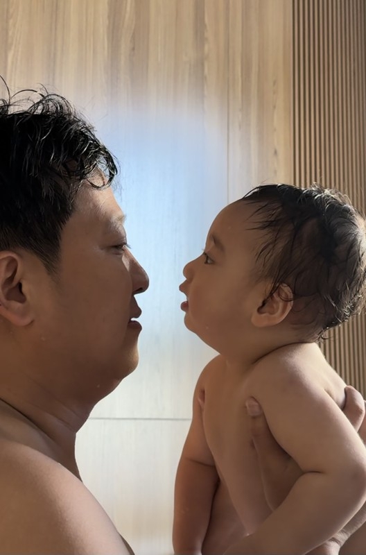 Đỗ Thị Hà du lịch Singapore, Khả Ngân tái xuất mạng xã hội Đỗ Thị Hà du lịch Singapore, Khả Ngân tái xuất mạng xã hội