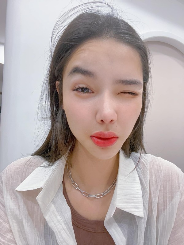 Đỗ Thị Hà du lịch Singapore, Khả Ngân tái xuất mạng xã hội Đỗ Thị Hà du lịch Singapore, Khả Ngân tái xuất mạng xã hội