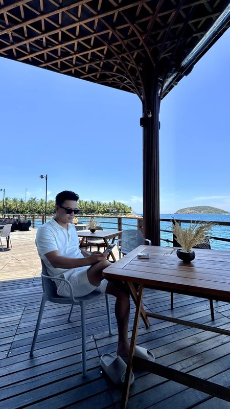 Đỗ Thị Hà du lịch Singapore, Khả Ngân tái xuất mạng xã hội Đỗ Thị Hà du lịch Singapore, Khả Ngân tái xuất mạng xã hội