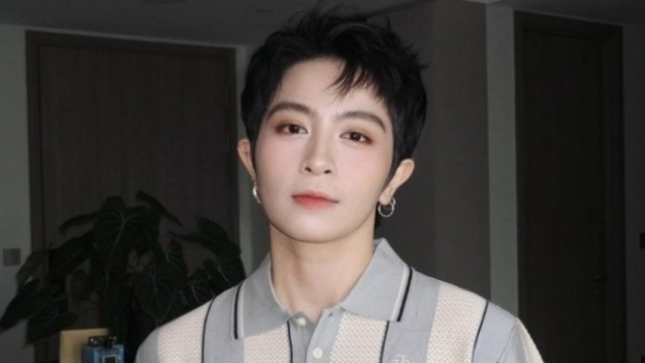 Gil Lê đăng ảnh mới sau lùm xùm, Uyển Ân khoe vẻ mong manh