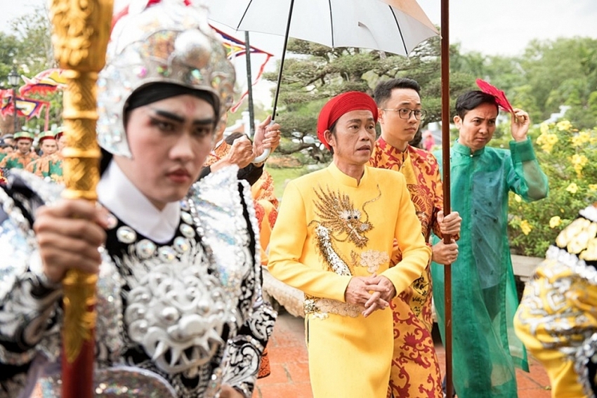 Cuộc sống của Hoài Linh trong nhà thờ Tổ nghiệp trăm tỷ Cuộc sống của Hoài Linh trong nhà thờ Tổ nghiệp trăm tỷ