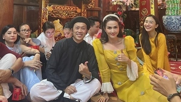 Cuộc sống của Hoài Linh trong nhà thờ Tổ nghiệp trăm tỷ