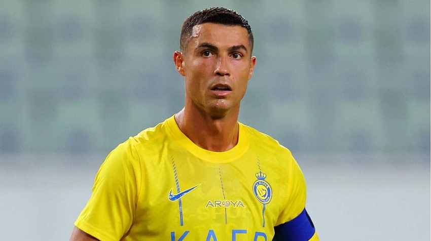Chuyên gia bóng đá Ả Rập 'đuổi khéo' C.Ronaldo Chuyên gia bóng đá Ả Rập 'đuổi khéo' C.Ronaldo