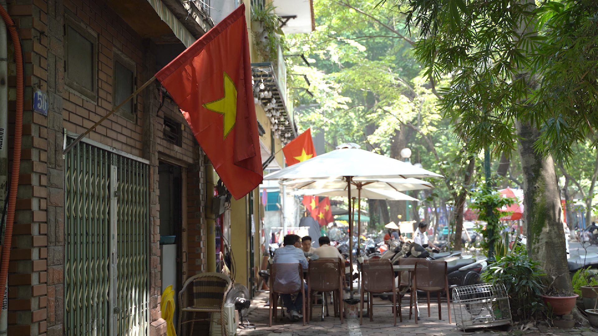 Hà Nội rực rỡ cờ hoa chào mừng Quốc khánh 2/9