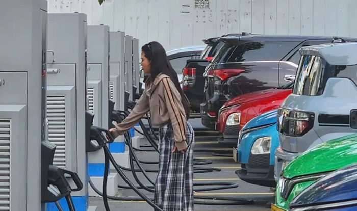 Lấy ý kiến dự thảo Quy chuẩn kỹ thuật quốc gia về trụ sạc, trạm sạc xe điện Lấy ý kiến dự thảo Quy chuẩn kỹ thuật quốc gia về trụ sạc, trạm sạc xe điện