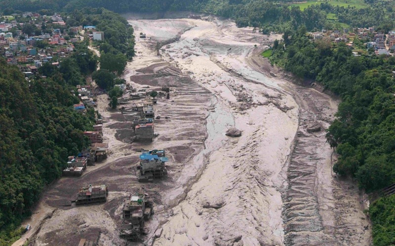 Lũ quét ở biên giới Nepal - Trung Quốc