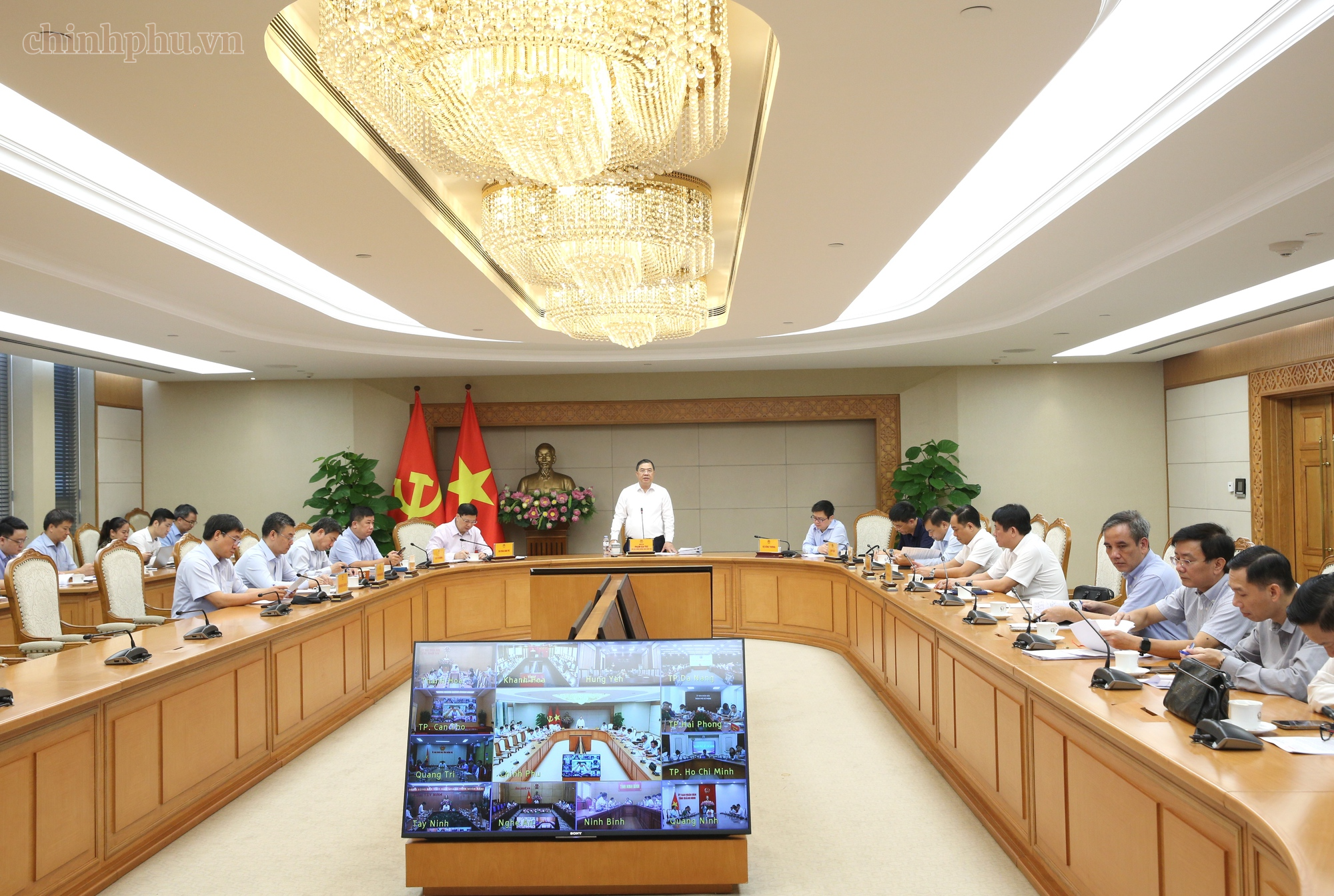 Tháo gỡ khó khăn, đẩy nhanh tiến độ các công trình, dự án trọng điểm ngành năng lượng