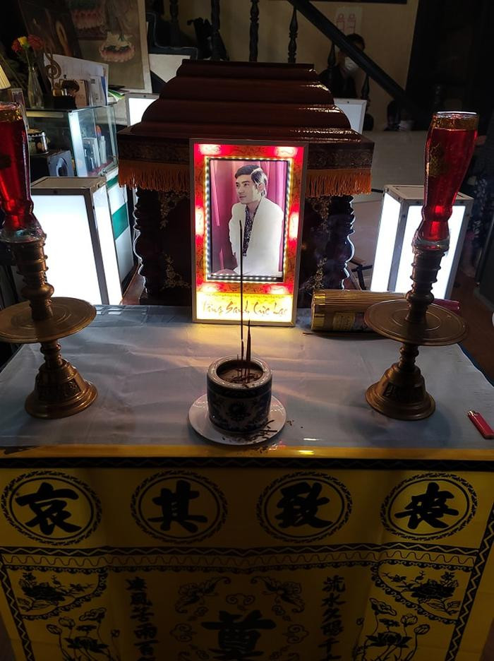 Nhạc sĩ Quốc Dũng qua đời vì đột quỵ, hưởng thọ 72 tuổi Nhạc sĩ Quốc Dũng qua đời vì đột quỵ, hưởng thọ 72 tuổi