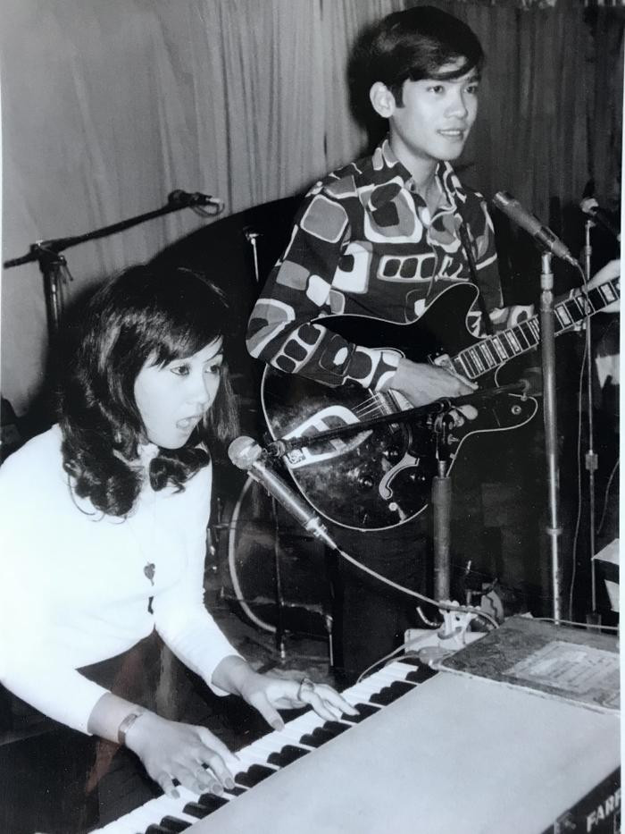 Nhạc sĩ Quốc Dũng qua đời vì đột quỵ, hưởng thọ 72 tuổi Nhạc sĩ Quốc Dũng qua đời vì đột quỵ, hưởng thọ 72 tuổi