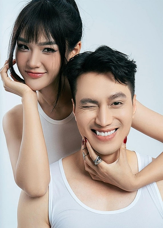 Việt Anh trẻ hơn cả chục tuổi sau 5 năm phẫu thuật thẩm mỹ Việt Anh trẻ hơn cả chục tuổi sau 5 năm phẫu thuật thẩm mỹ