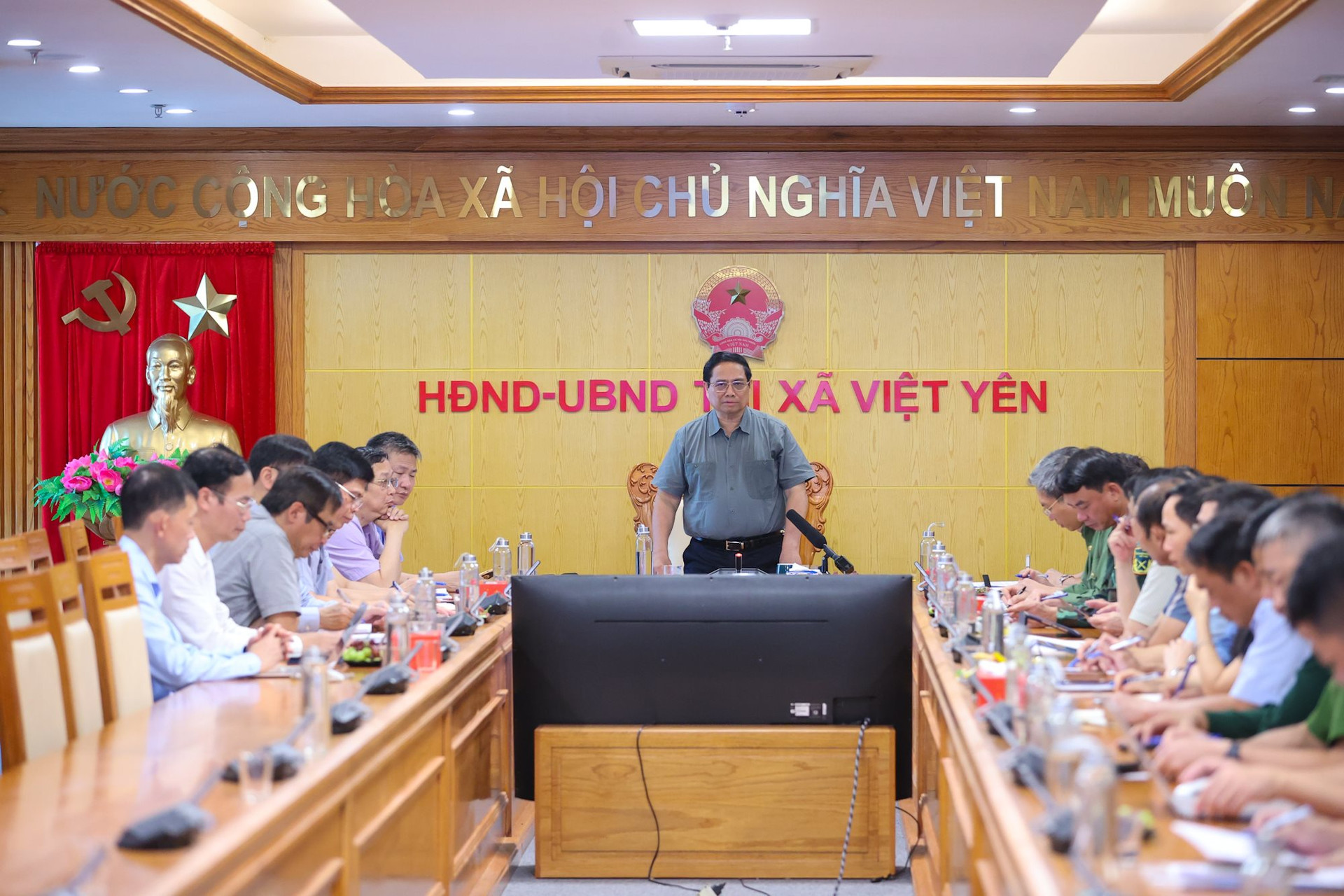 Thủ tướng Phạm Minh Chính: Đặt tính mạng, an toàn, sức khỏe của người dân lên trên hết