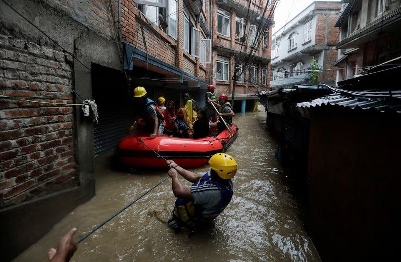 Mưa lớn, lũ lụt tại Nepal khiến gần 70 người thiệt mạng và mất tích Mưa lớn, lũ lụt tại Nepal khiến gần 70 người thiệt mạng và mất tích