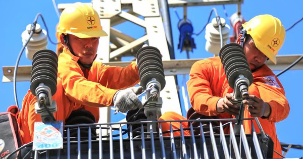 Giá điện: Cần chia sẻ và công bằng