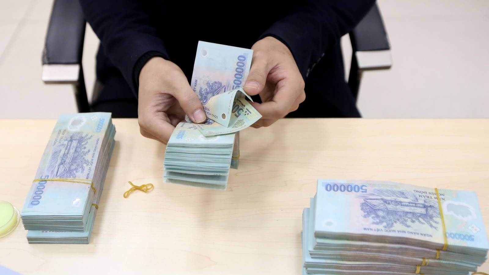 Ngân hàng tung loạt gói vay ưu đãi, tiếp sức dòng vốn rẻ cho sản xuất kinh doanh