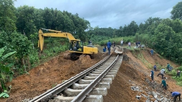 Khánh Hòa yêu cầu rà soát các công trình xây dựng, đảm bảo an toàn lao động mùa mưa bão