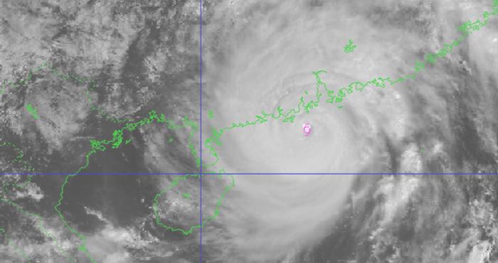 Cảnh báo mưa lớn, lũ quét do ảnh hưởng bão số 9 Cảnh báo mưa lớn, lũ quét do ảnh hưởng bão số 9