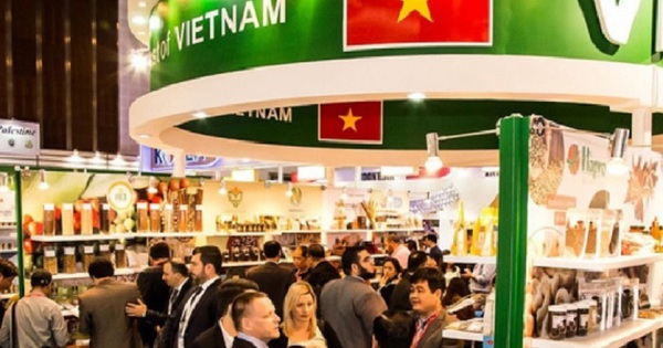 Thủ tướng chỉ thị các nhiệm vụ, giải pháp trọng tâm thúc đẩy xuất khẩu, phát triển thị trường ngoài nước Thủ tướng chỉ thị các nhiệm vụ, giải pháp trọng tâm thúc đẩy xuất khẩu, phát triển thị trường ngoài nước