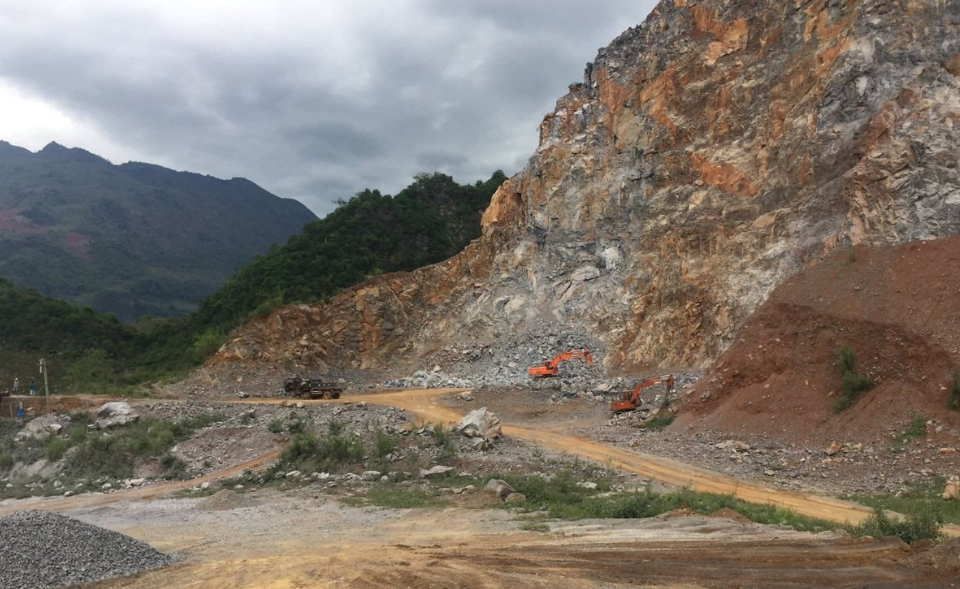 Chú trọng công tác phục hồi môi trường sau khai thác khoáng sản Chú trọng công tác phục hồi môi trường sau khai thác khoáng sản