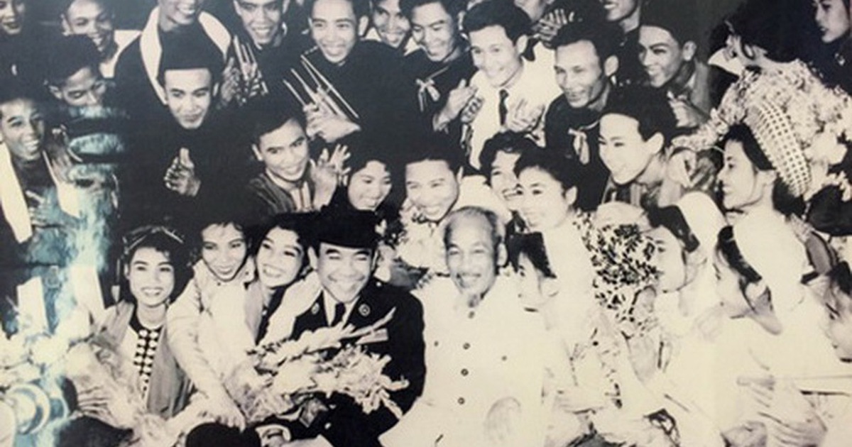Từ tư tưởng Hồ Chí Minh về Văn hóa, khơi dậy khát vọng phát triển đất nước giàu mạnh, phồn vinh, hạnh phúc