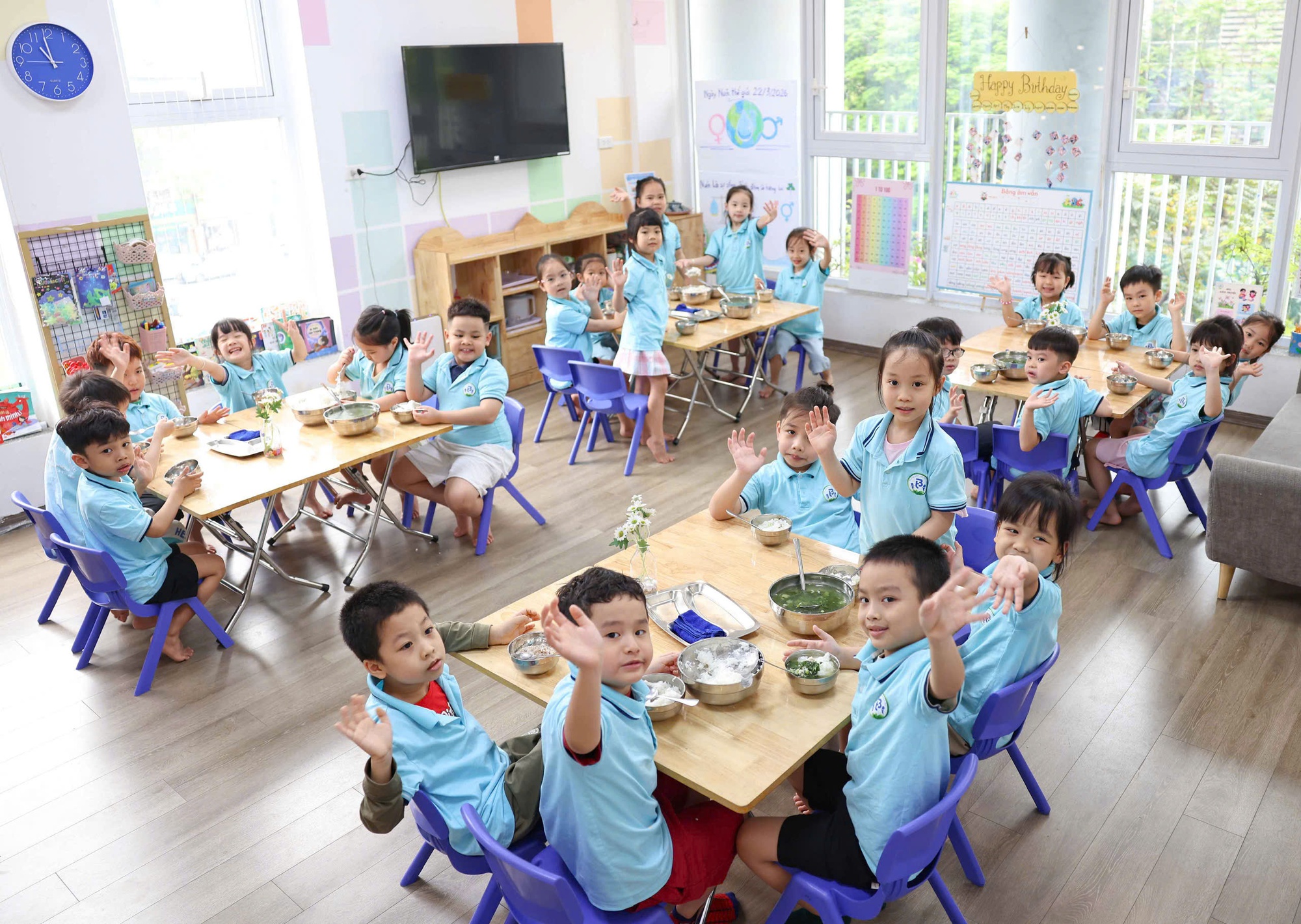 Tái cấu trúc mạng lưới trường học, tạo động lực nâng tầm giáo dục Thủ đô