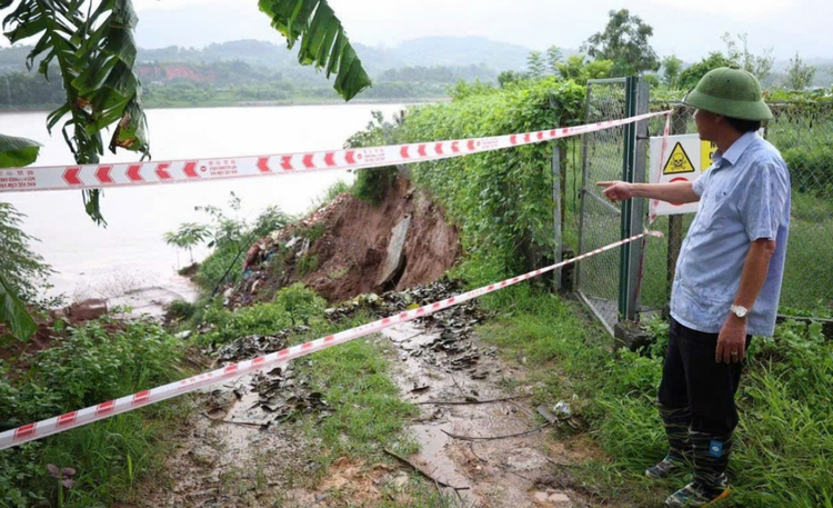 Triển khai giải pháp cấp bách, ứng phó hiệu quả sạt lở Triển khai giải pháp cấp bách, ứng phó hiệu quả sạt lở