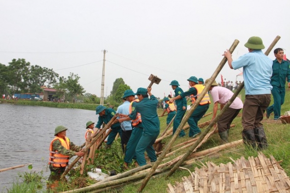 Chủ động phương án bảo vệ các công trình đê điều, hồ đập trọng điểm
