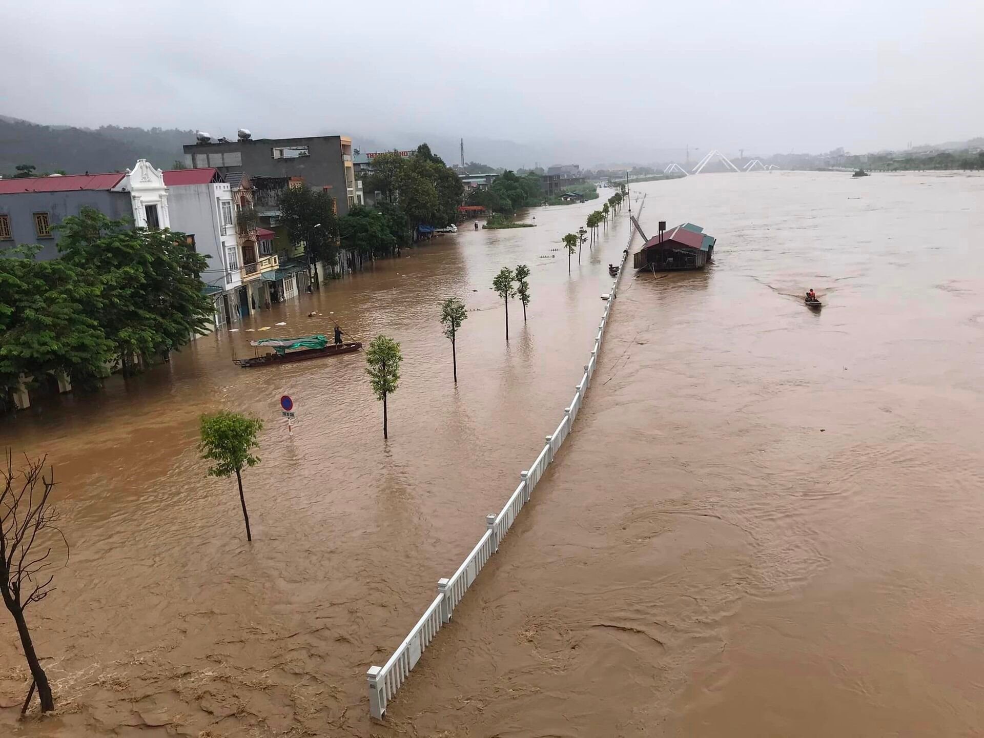 Lào Cai công bố kết thúc tình huống khẩn cấp về thiên tai trên địa bàn tỉnh Lào Cai công bố kết thúc tình huống khẩn cấp về thiên tai trên địa bàn tỉnh