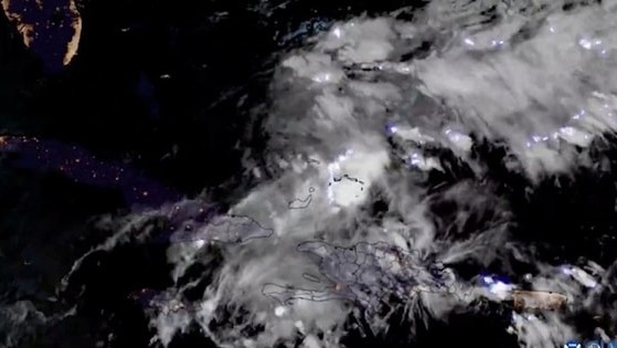 Cuba mất điện trên diện rộng, hàng nghìn người bị ảnh hưởng vì bão Oscar tàn phá