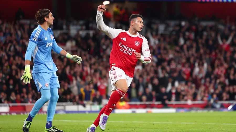 Arsenal lập kỷ lục tại Champions League