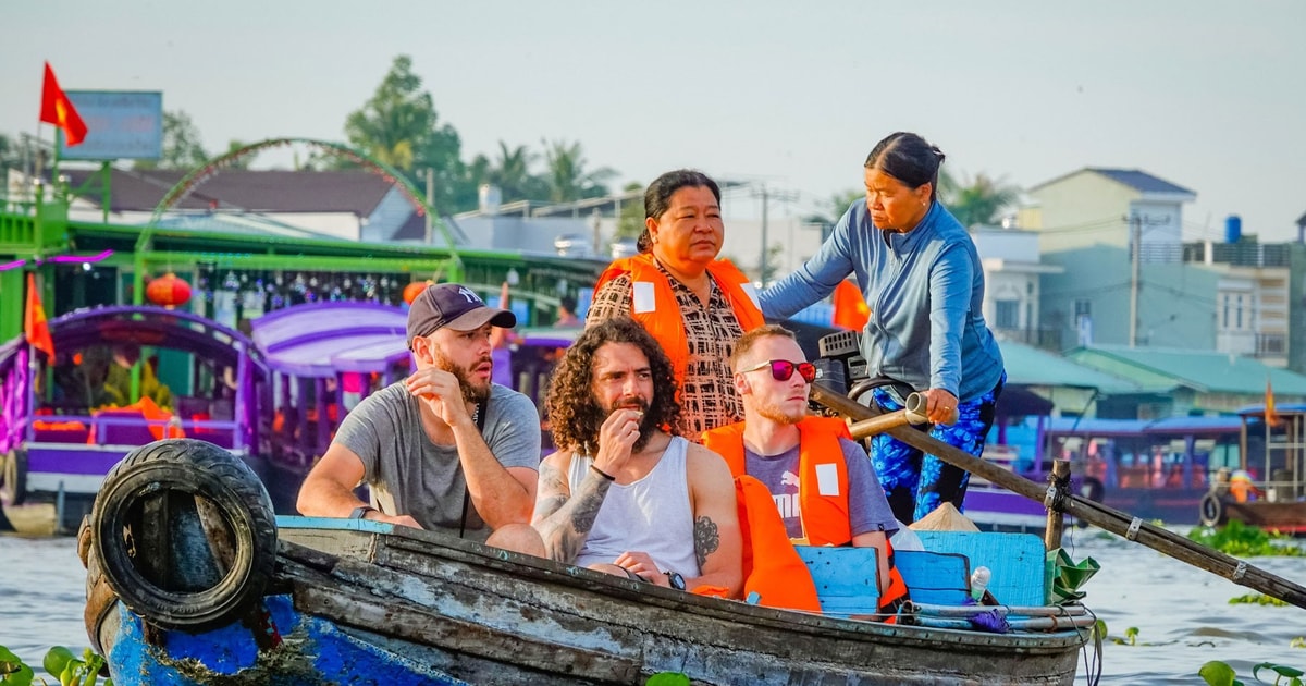 Khi " mùa nước nổi" trở thành tài nguyên du lịch của Việt Nam Khi " mùa nước nổi" trở thành tài nguyên du lịch của Việt Nam