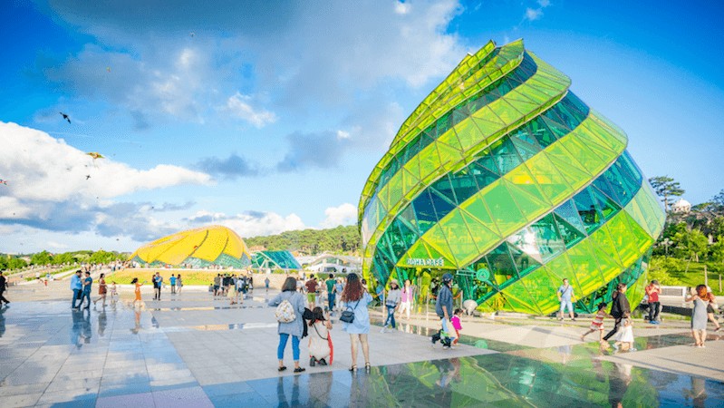 Phát triển du lịch theo hướng hiện đại hoá