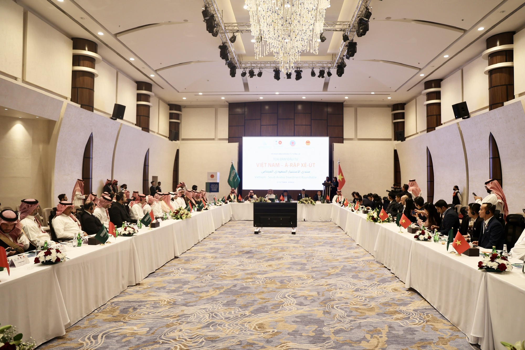 Lấy hợp tác kinh tế làm trọng tâm, đưa quan hệ Việt Nam – Saudi Arabia lên tầm cao mới