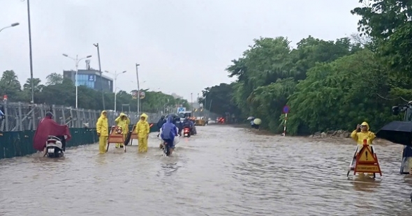 Hà Nội tiếp tục triển khai các giải pháp khắc phục úng ngập