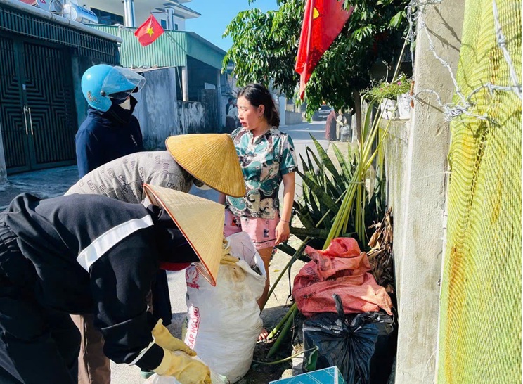 Phụ nữ Hà Tĩnh lan tỏa các mô hình phân loại, xử lý rác thải tại nguồn Phụ nữ Hà Tĩnh lan tỏa các mô hình phân loại, xử lý rác thải tại nguồn