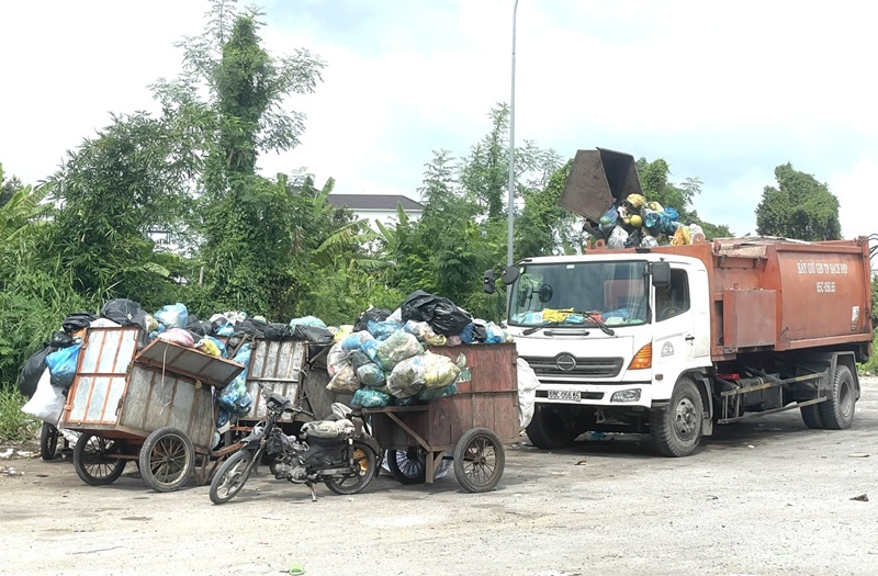 Đảm bảo môi trường trong thu gom, vận chuyển rác thải mùa mưa bão