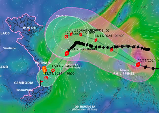 Bão số 7 giảm cường độ, tiến gần vùng biển Huế - Bình Định Bão số 7 giảm cường độ, tiến gần vùng biển Huế - Bình Định