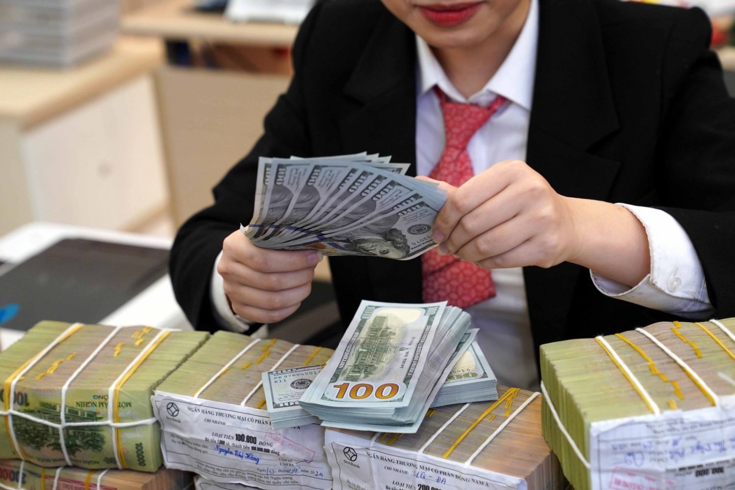 Điểm tin ngân hàng ngày 11/11: Lãi suất cho vay khó giảm thêm trong những tháng cuối năm Điểm tin ngân hàng ngày 11/11: Lãi suất cho vay khó giảm thêm trong những tháng cuối năm