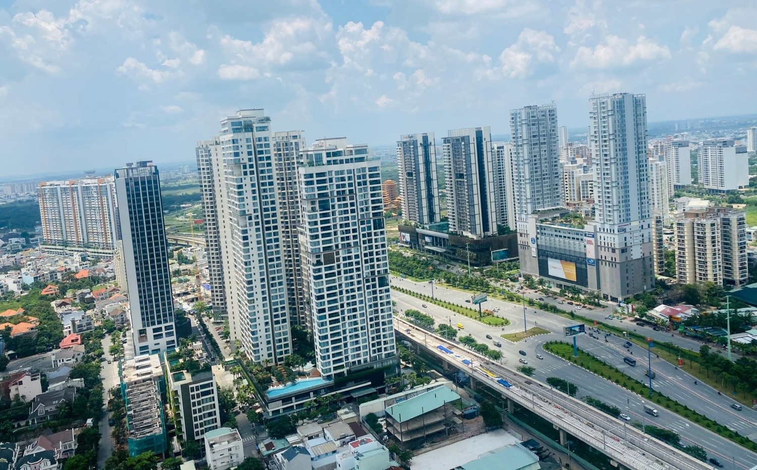 Điểm tin xây dựng - bất động sản ngày 14/11: TP HCM dự kiến điều chỉnh giá thuê đất tăng 35-50% Điểm tin xây dựng - bất động sản ngày 14/11: TP HCM dự kiến điều chỉnh giá thuê đất tăng 35-50%