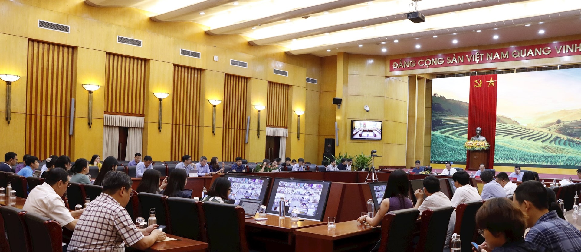 Công bố Quy hoạch Bảo vệ môi trường quốc gia thời kỳ 2021 - 2030, tầm nhìn đến năm 2050 Công bố Quy hoạch Bảo vệ môi trường quốc gia thời kỳ 2021 - 2030, tầm nhìn đến năm 2050