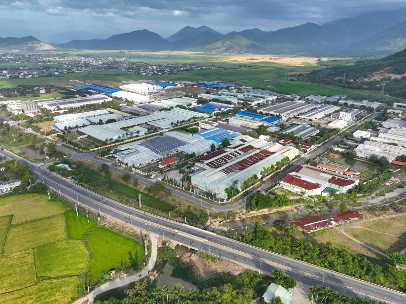 Điểm tin xây dựng - bất động sản ngày 18/11: Hà Nội sắp có thêm gần 6.000 căn nhà xã hội đưa vào sử dụng Điểm tin xây dựng - bất động sản ngày 18/11: Thanh Hóa rà soát tài sản công, xử lý nghiêm vi phạm